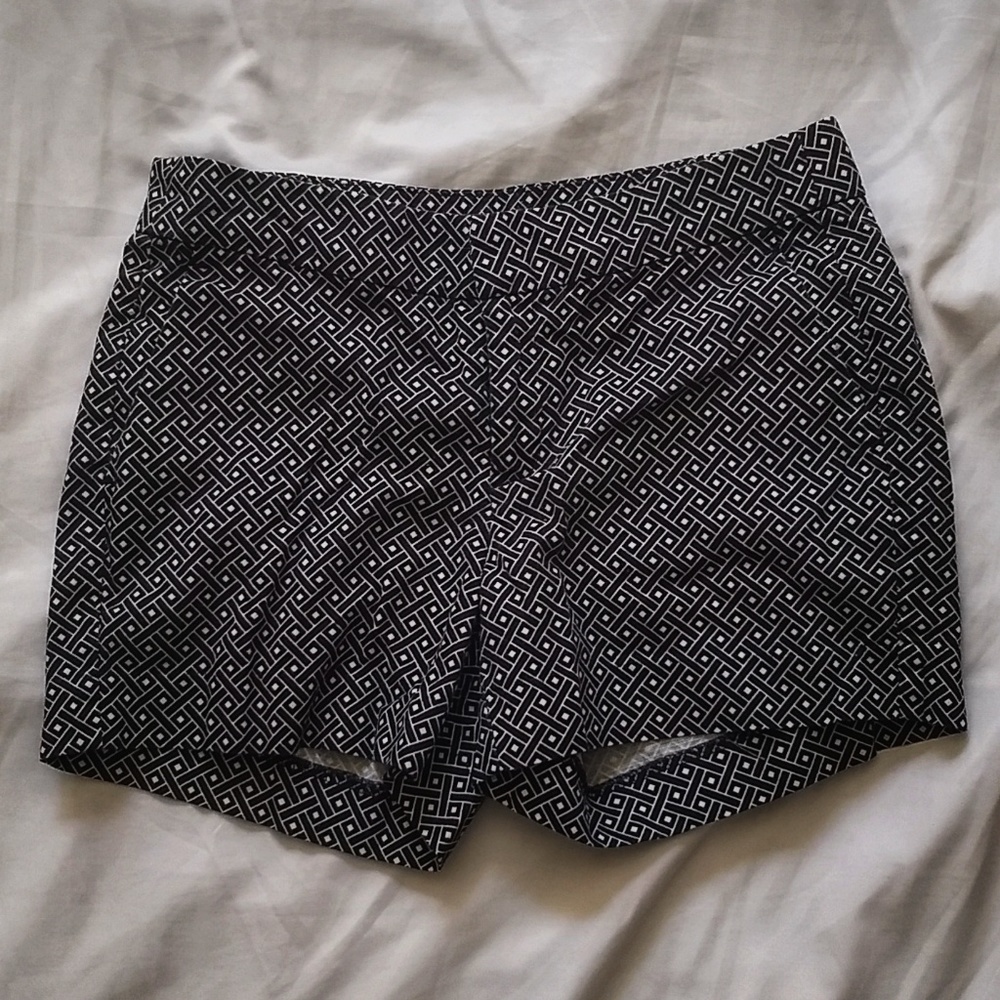 Banana Republic Women's Bird Basket PrintFit Short - Picture 1 of 2
